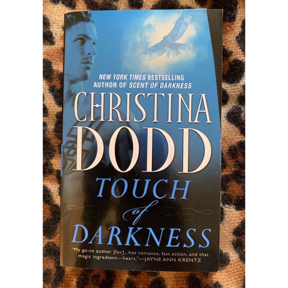 DARKNESS CHOSEN 2 BOOK LOT ~ CHRISTINA DODD Scent of Darkness Touch of Darkness - Picture 5 of 7